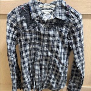 Roar Women's Plaid Button Down Shirt - Black, navy and White